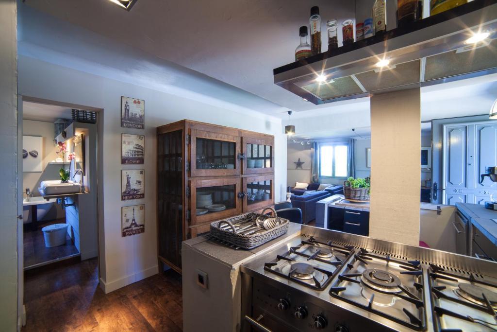 L'Auberge De L'Aubergine Eygalieres (Bouches-du-Rhone) Room photo