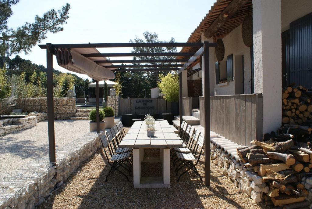 L'Auberge De L'Aubergine Eygalieres (Bouches-du-Rhone) Exterior photo
